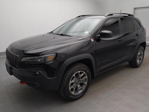 Diamond Black Crystal Pearlcoat 2022 Jeep Cherokee Trailhawk