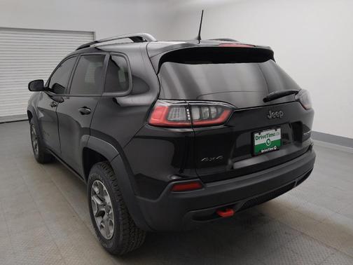 Diamond Black Crystal Pearlcoat 2022 Jeep Cherokee Trailhawk