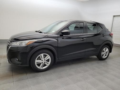 2023 Nissan Kicks S