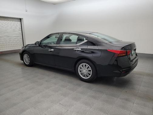 Super Black 2024 Nissan Altima S FWD