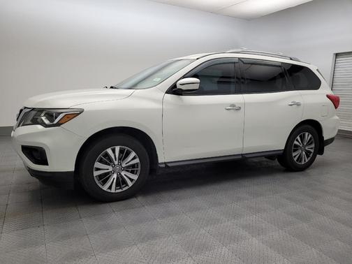 2019 Nissan Pathfinder SV