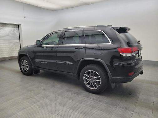Diamond Black Crystal Pearlcoat 2020 Jeep Grand Cherokee Laredo