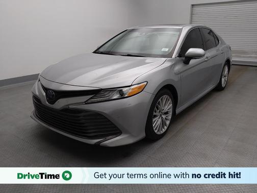 Celestial Silver Metallic 2018 Toyota Camry Hybrid XLE