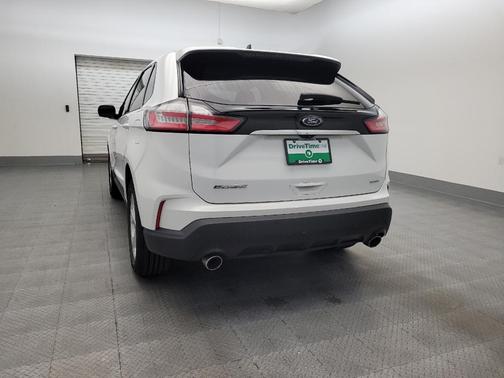 2020 Ford Edge SE