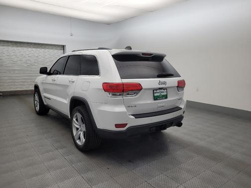 Bright White Clearcoat 2017 Jeep Grand Cherokee Laredo