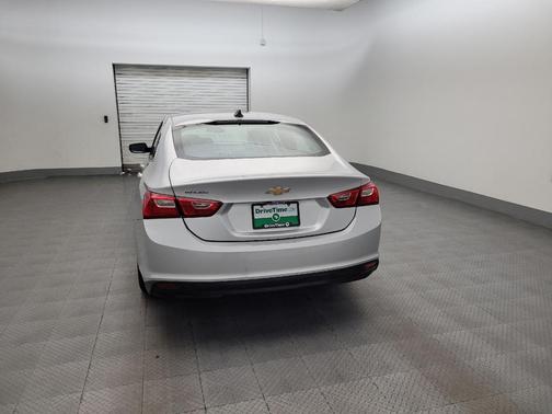 Silver Ice Metallic 2020 Chevrolet Malibu 1LS