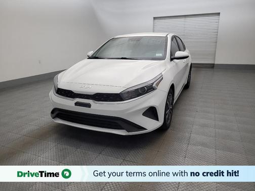 Snow White Pearl 2023 Kia Forte LXS