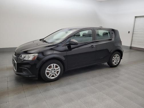 Mosaic Black Metallic 2020 Chevrolet Sonic FWD Hatchback 1FL 5-Door