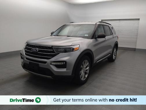 Iconic Silver Metallic 2020 Ford Explorer XLT
