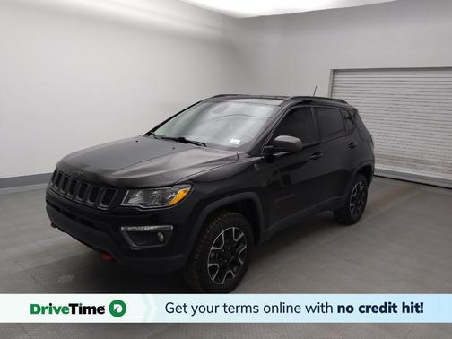 Diamond Black Crystal Pearlcoat 2019 Jeep Compass Trailhawk