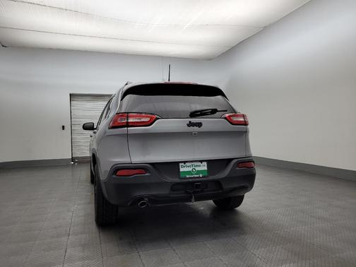 2016 Jeep Cherokee Altitude