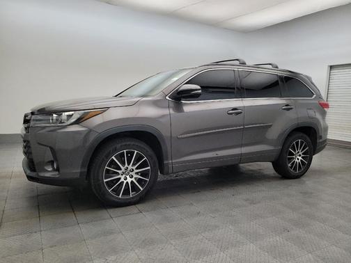 2017 Toyota Highlander SE