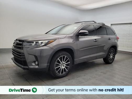 2017 Toyota Highlander SE