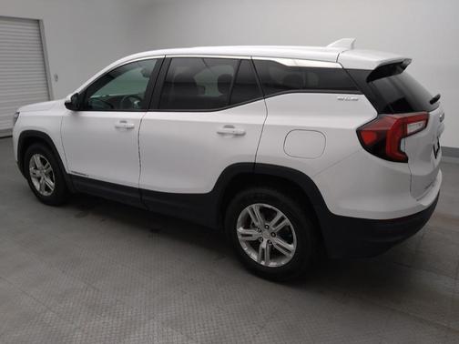 Summit White 2023 GMC Terrain SLE