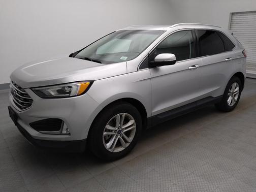 Ingot Silver Metallic 2019 Ford Edge SEL