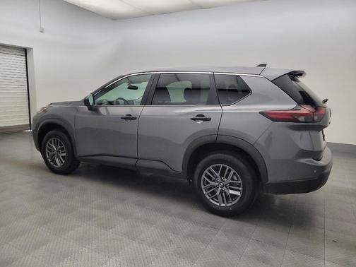 Gun Metallic 2024 Nissan Rogue S