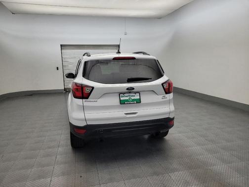 White 2019 Ford Escape SE