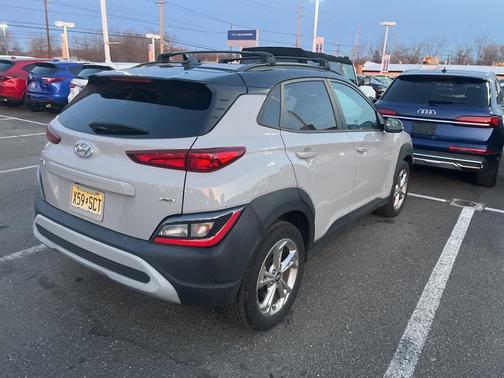 2023 Hyundai KONA SEL
