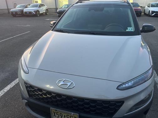 2023 Hyundai KONA SEL