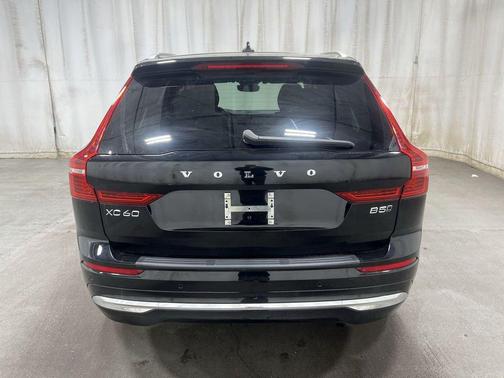Black 2023 Volvo XC60 B5 Plus Bright Theme