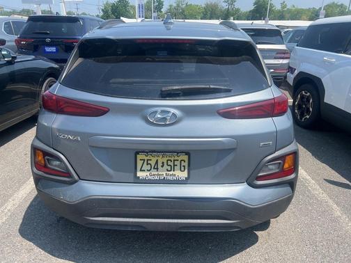 2020 Hyundai KONA SEL Plus