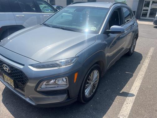 2020 Hyundai KONA SEL Plus