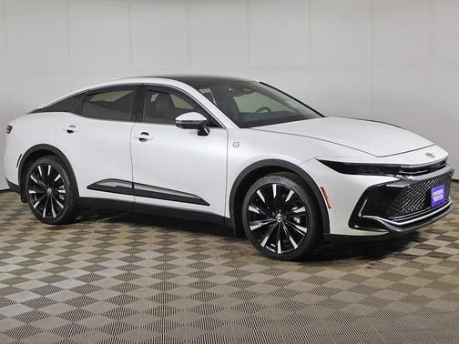 2024 Toyota Crown Platinum