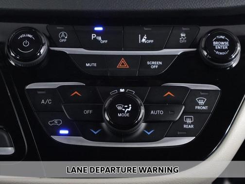 2024 Chrysler Pacifica Touring-L