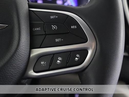 2024 Chrysler Pacifica Touring-L