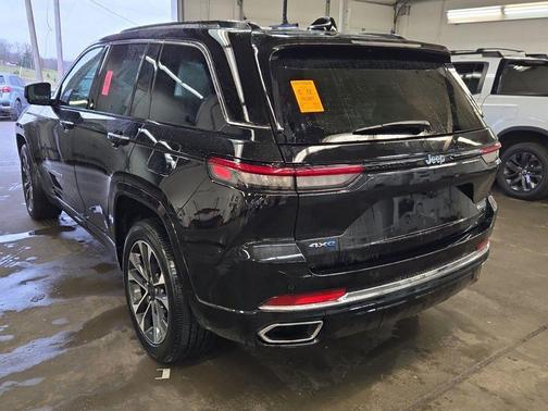 2022 Jeep Grand Cherokee 4xe Overland