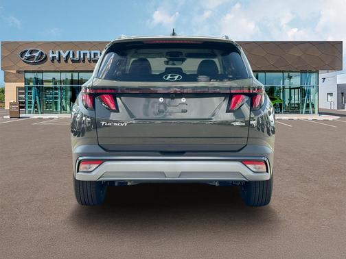 Green 2025 Hyundai TUCSON SEL