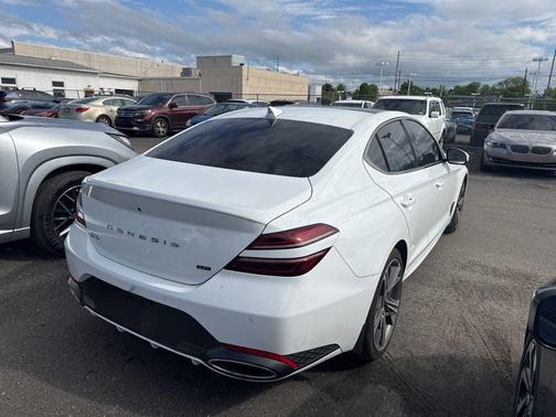 Alta White 2025 Genesis G70 3.3T Sport Advanced
