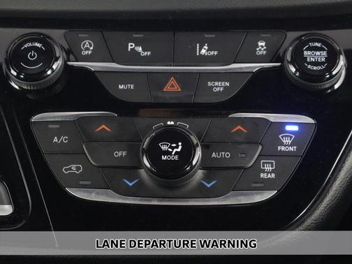 Diamond Black 2025 Chrysler Pacifica Select