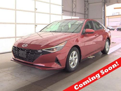 2022 Hyundai ELANTRA SE