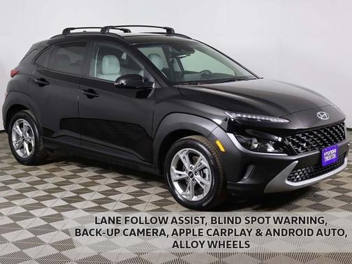 2022 Hyundai KONA SEL