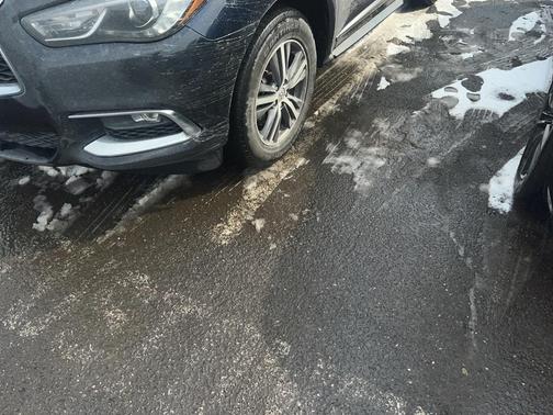 2017 INFINITI QX60 Base