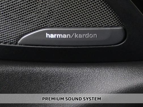 2025 BMW X6 xDrive40i