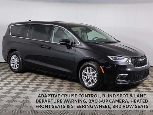 2024 Chrysler Pacifica Touring-L