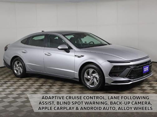 2025 Hyundai SONATA SE