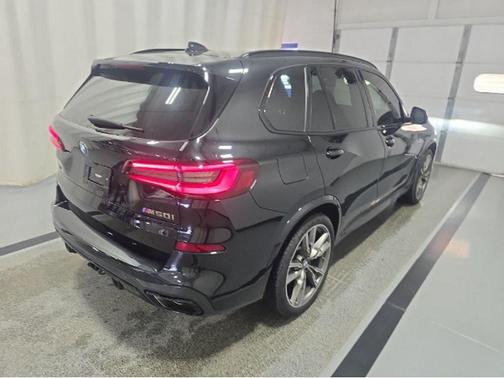 2023 BMW X5 M50i
