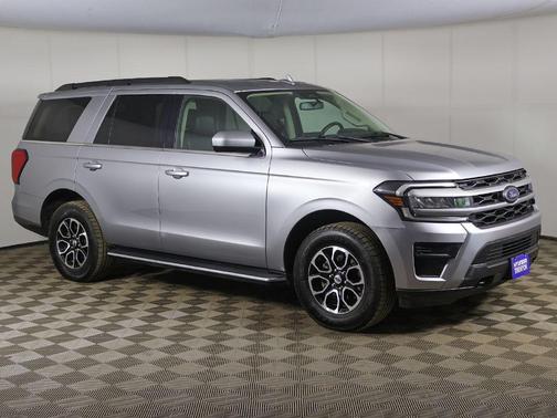 Iconic Silver Metallic 2022 Ford Expedition XLT