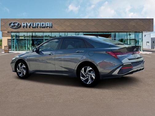 2025 Hyundai ELANTRA HEV SEL Sport