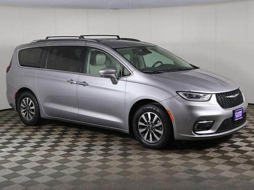 2021 Chrysler Pacifica Hybrid Touring L