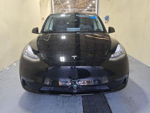 Black 2023 Tesla Model Y Long Range