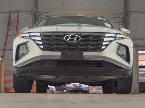 Shimmering Silver 2023 Hyundai TUCSON SEL