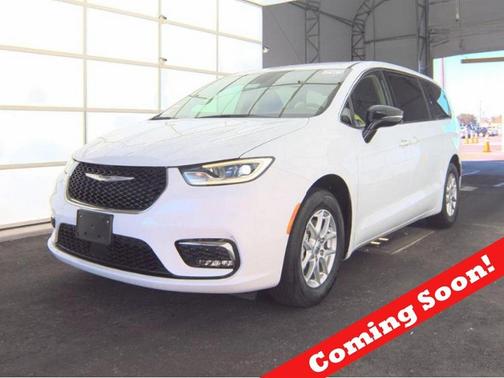 2024 Chrysler Pacifica Touring-L