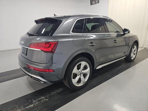 2023 Audi Q5 45 S line Premium Plus