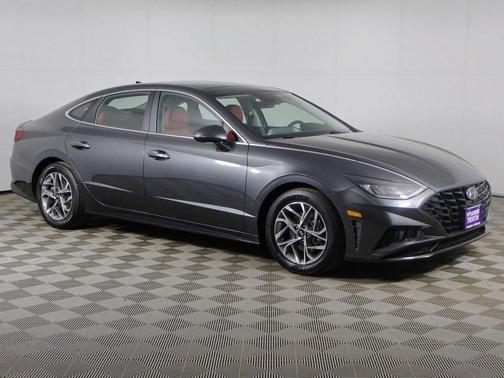 2022 Hyundai SONATA SEL