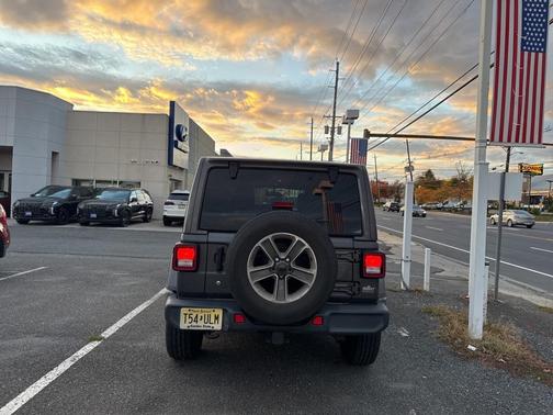 2018 Jeep Wrangler Unlimited Sahara
