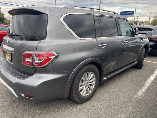 2017 Nissan Armada SV